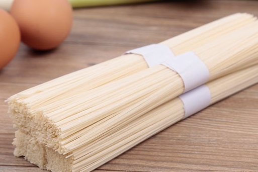 手工面的干燥，使用高溫烘干除濕機